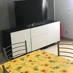 Boomerang House - Airport, Center & Beach Appartement